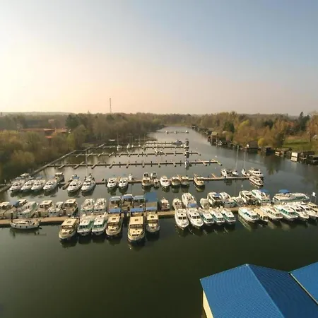 Апартаменты Liebevoll Eingerichtetes *